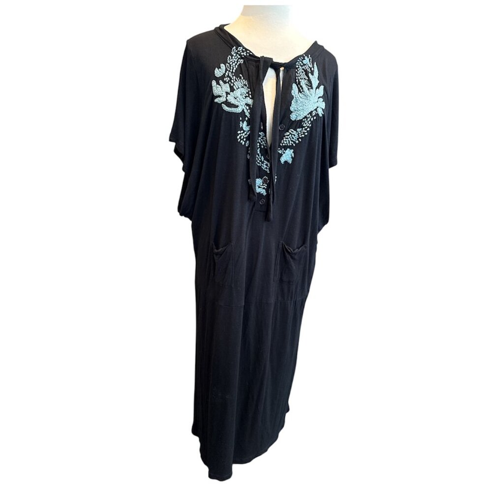 Aoyama Itchome Embroidered Short Sleeve Dress
